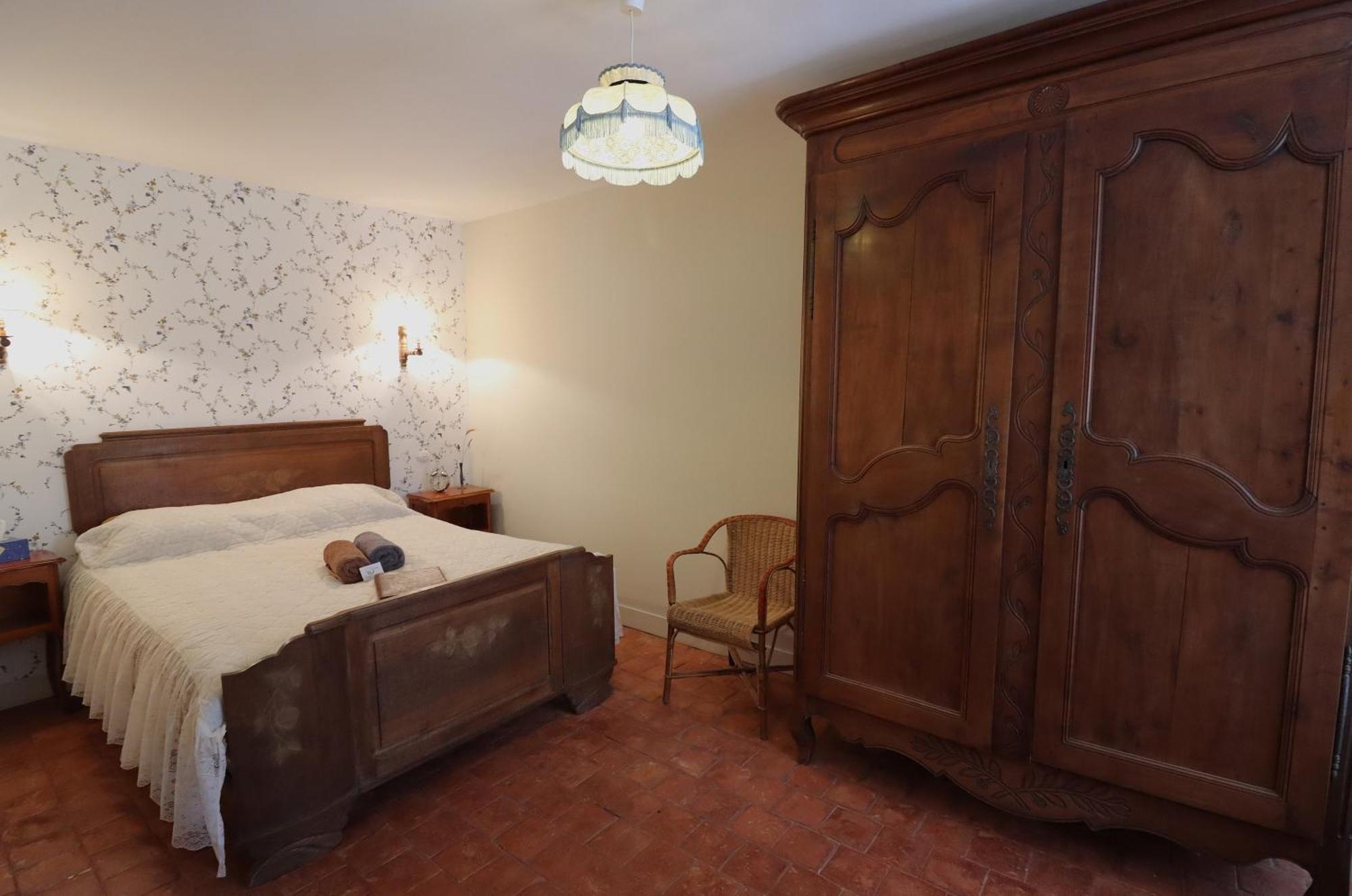 Location De Chambres Bienvenue Chez Meme トレニー エクステリア 写真