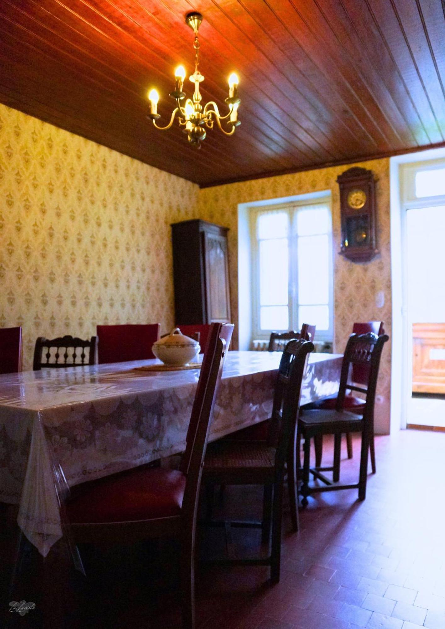 Location De Chambres Bienvenue Chez Meme トレニー エクステリア 写真